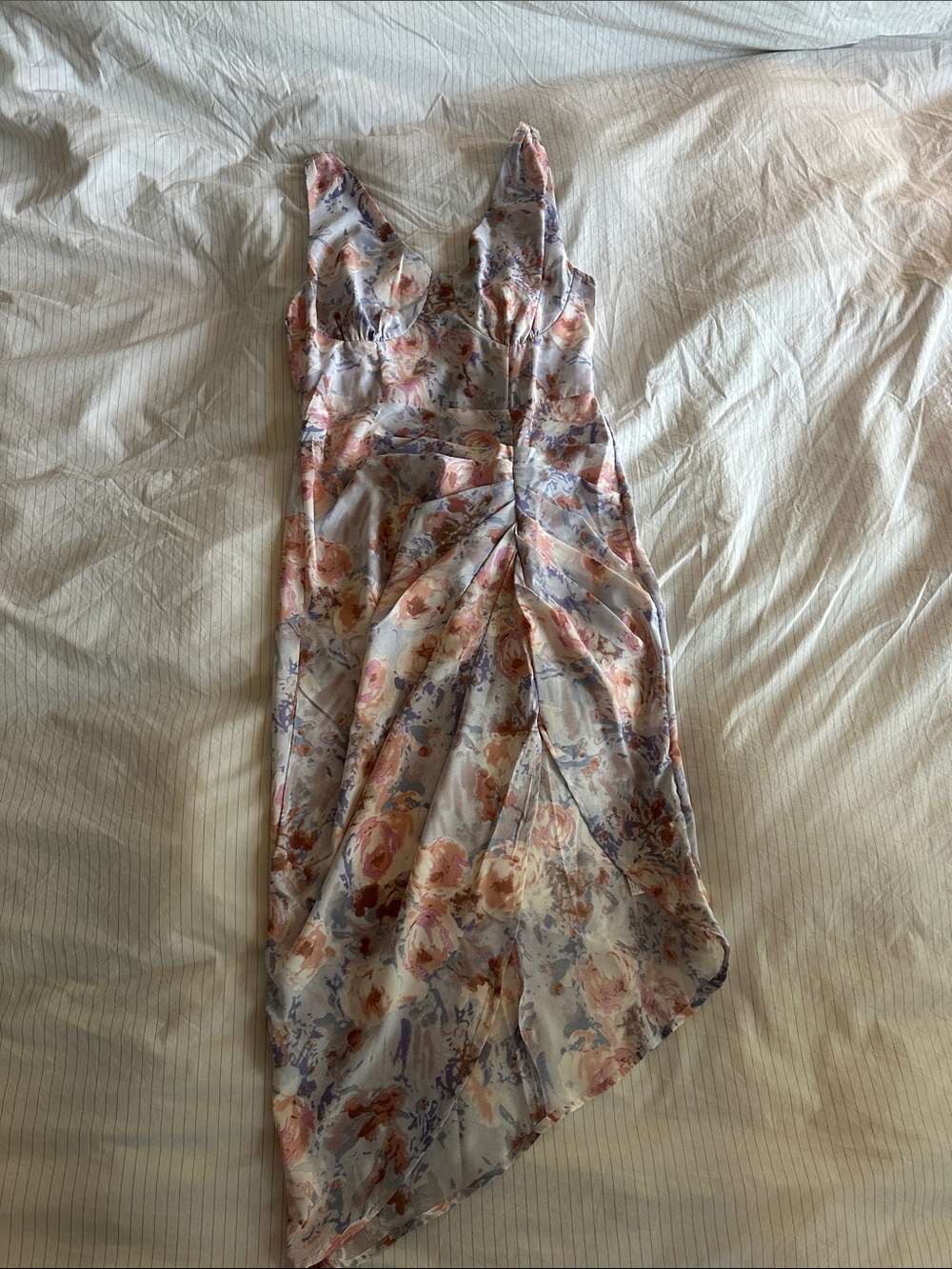 Floral Sleeveless Midi Dress in White and Pink - M